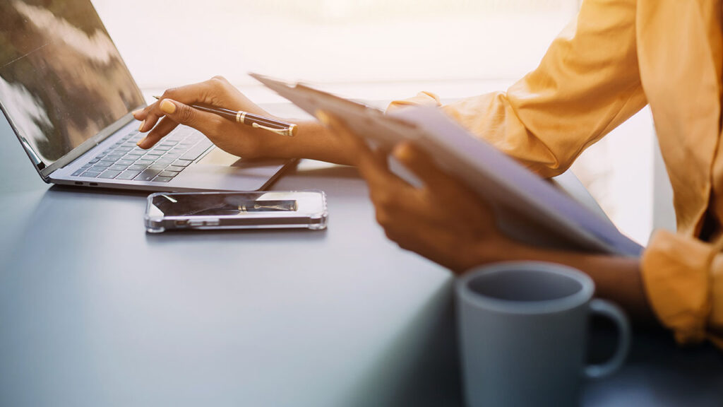 在宅ワークに本当に役立つ女性向け資格